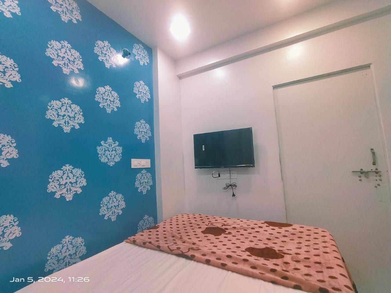 Amrit Guest House Пюн Екстериор снимка