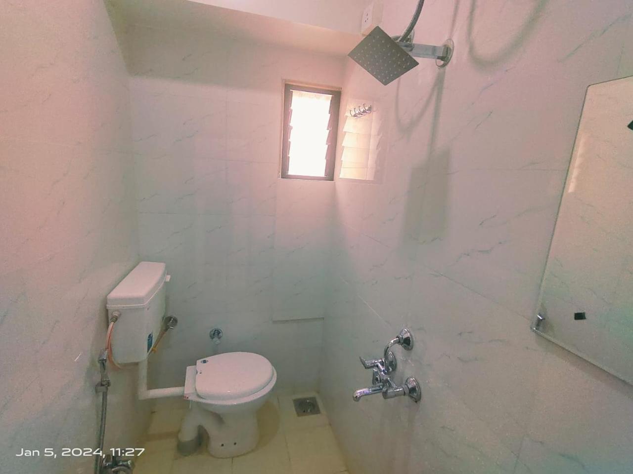 Amrit Guest House Пюн Екстериор снимка